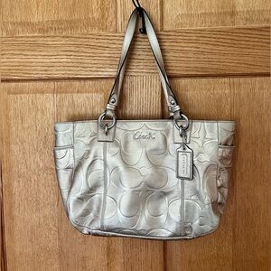 Coach beautiful gold purse